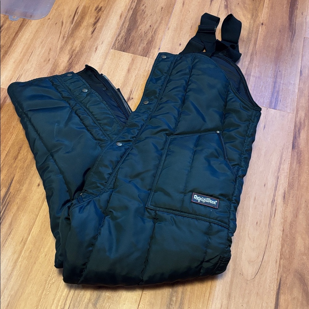 Men's Black RefrigiWear Outdoor Insulated Utility Snow Bibs, XL